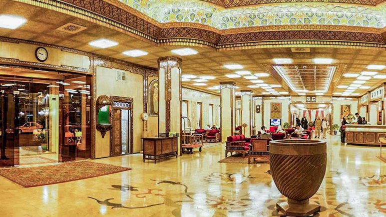 فضای لابی هتل عباسی اصفهان